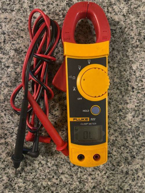FLUKE 322  CLAMP METER MINT CONDITION