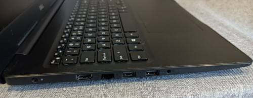 Dell Inspiron 3581 Carbon,7th Gen Intel i3-7020U@2.3GHz, 8GB RAM, 1TB HDD, 15` FHD display, Win11
