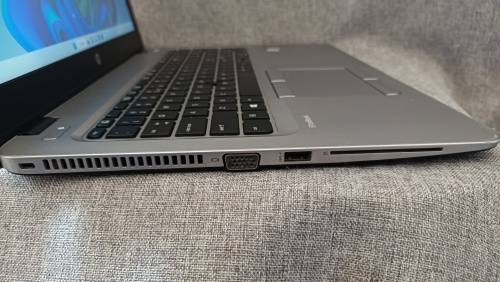 HP EliteBook 850 G3, Intel i7-6600U@2.81GHz, Radeon R7-M365X GPU, 8GB RAM, 256GB m.2 SSD, 15` FHD
