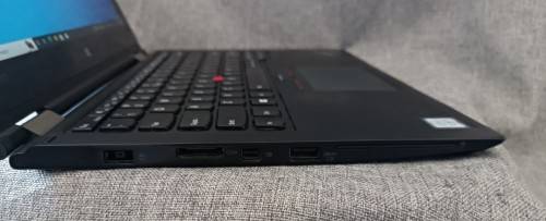 ThinkPad Yoga 260 12.5` FHD Touchscreen Convertible UltraBook, 6th Gen i5, 8GB RAM, 256GB SSD