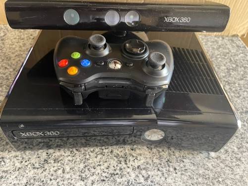 X BOX 360 S 250 GB GOOD  CONDITION WITH 1 CONTROLLER AND KINECT