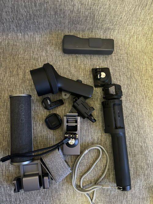 DJI Osmo Pocket - Handheld 3-Axis Gimbal Stabilizer with integrated Camera 12 MP 1/2.3