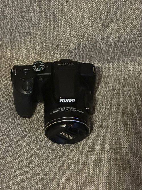 Nikon Coolpix B600 Digital Camera Mint Condition