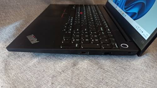 Lenovo  ThinkPad E15, 11th Gen i5-1135G7@2.4GHz, 8GB RAM, 5123GB m.2 NVMe SSD, 15` FHD Display