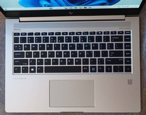 HP EliteBook Folio 1040G4, UHD 3480x2160 Display, Intel i7-7500U@2.7GHz, 16GB RAM, 512GB NVMe SSD,