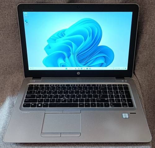 HP EliteBook 850G3, Intel i7-6600U@2.6GHz, 16GB RAM, 256GB m.2 SSD, 500GB HDD, 15.6` FHD Display