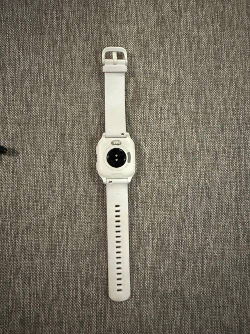 Garmin Venu Sq 2 - Cream Gold Bezel with White Case and Silicone Band Mint As New