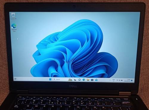 Dell Latitude 5490, 8th Gen i5-8350U@1.7GHz, 16GB RAM, 256GB NVMe SSD, 14` FHD Display, Windows 11 P