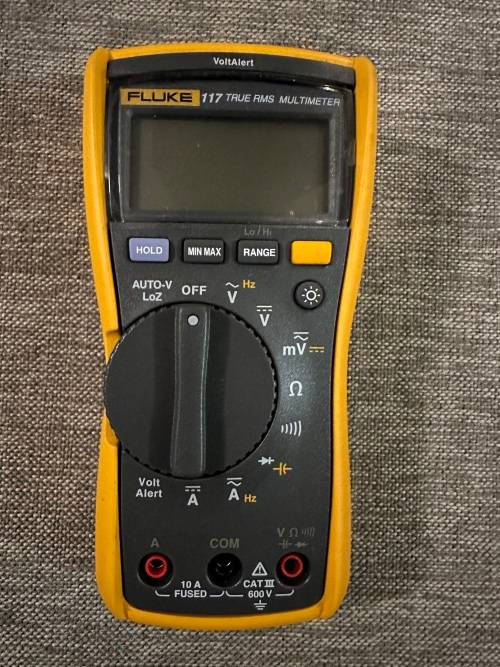 FLUKE 117 MULTIMETTRE GOOD CONDITION