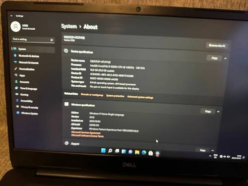 Dell Vostro 5581 8th Gen Intel Core i5-8265U, 16GB RAM, 256GB m.2 SSD,, 15.6` FHD