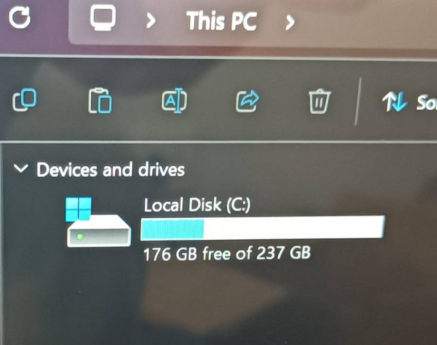 HP Pavillion x360 Convertible 14-cd0xxx, TouchScreen, Intel 8th Gen i5-8250U, 16Gb RAM, 256GB m.2