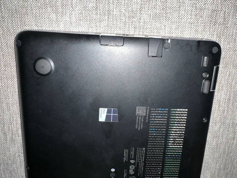 HP EliteBook 840 G3, Intel i5-6200U@2.3GHz, 8GB RAM,  500GB HDD NEW BATTERY LTE