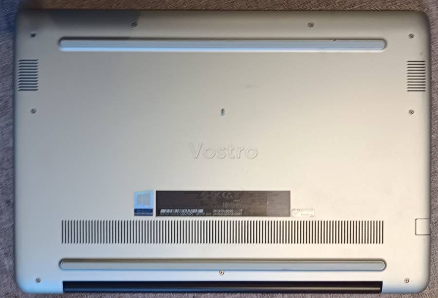 Dell Vostro 5581, 8th Gen Intel i5-8265U@1.6GHz,8GB RAM, 1 TB HDD, 15.6` FHD Display, Widows 10 Pro