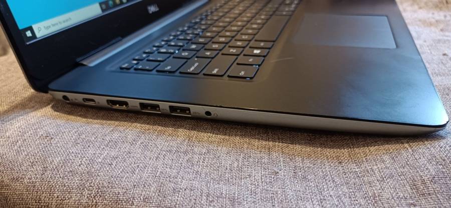 Dell Vostro 5581, 8th Gen Intel i5-8265U@1.6GHz,8GB RAM, 1 TB HDD, 15.6` FHD Display, Widows 10 Pro