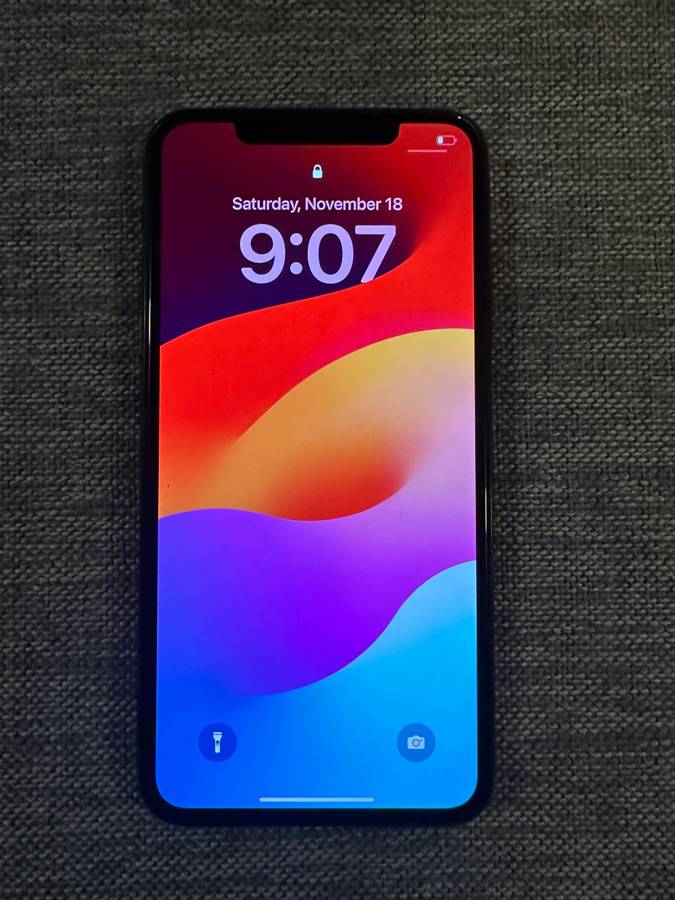 I PHONE 11 PRO MAX 256GB NEW BATT MINT CONDITION PLIZ READ