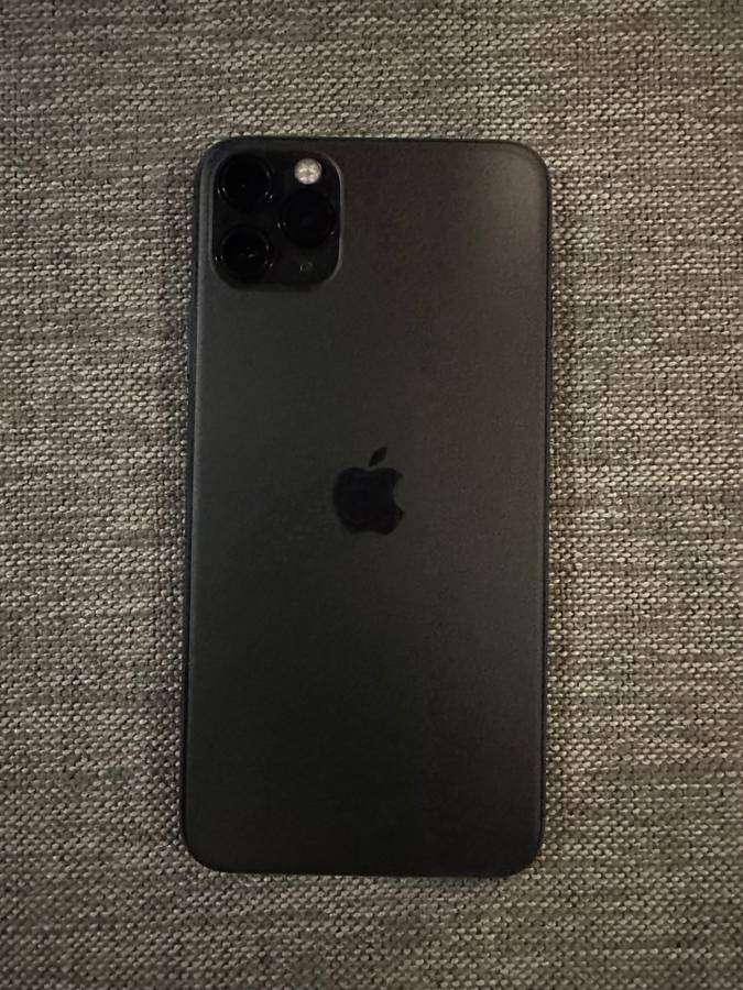 I PHONE 11 PRO MAX 256GB NEW BATT MINT CONDITION PLIZ READ