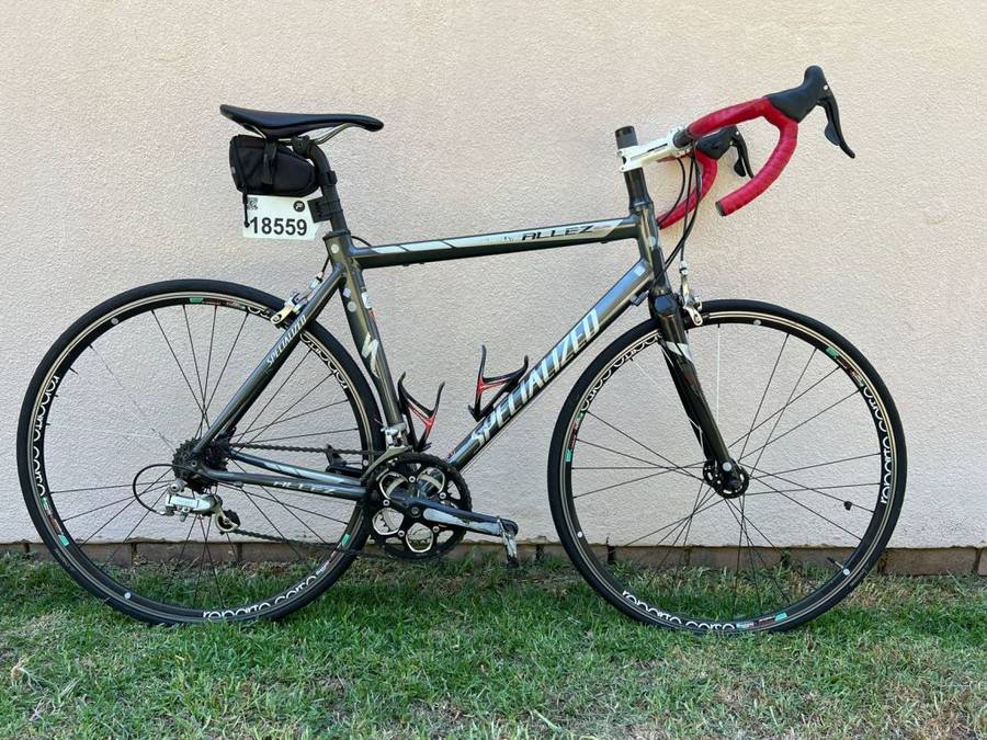 Specialized Allez elite  bicycle 56CM) good condition