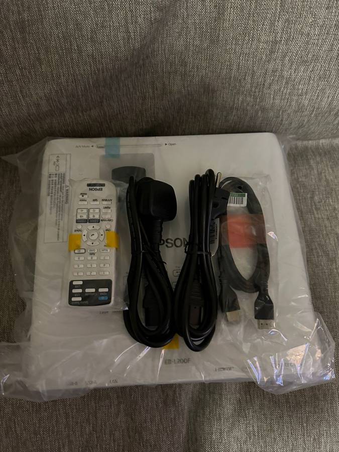 EPSON EB-L200F FULL HD LASER PROJECTOR NEW