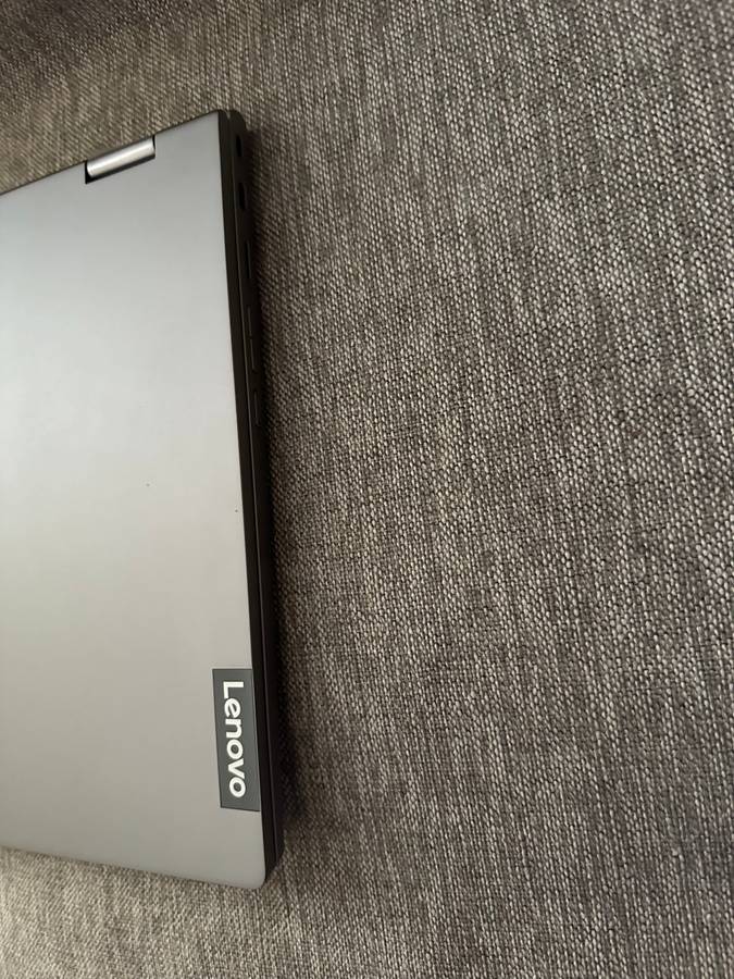 Lenovo IdeaPad 3 Chromebook N4500 4GB RAM 64GB eMMC Storage Chrome OS Blue