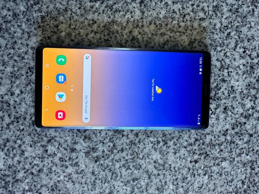 Samsung Note 9, 6GB RAM, 128Gb storage, dual  SIM with stylus pen
