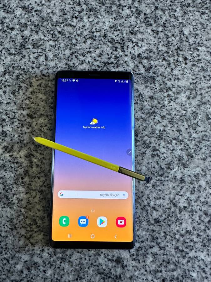 Samsung Note 9, 6GB RAM, 128Gb storage, dual  SIM with stylus pen