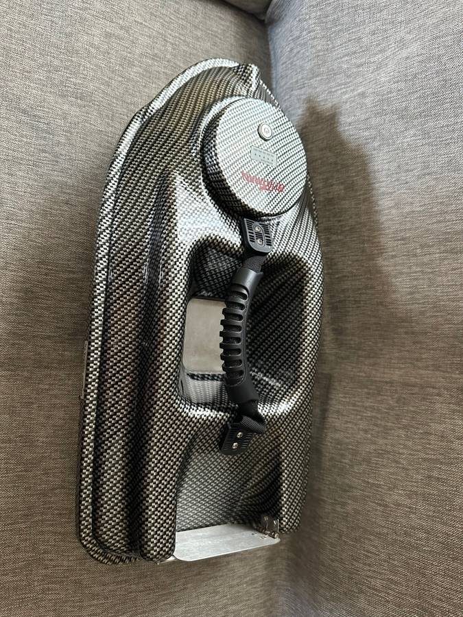 Actor Basic - Carbon Bait Boat