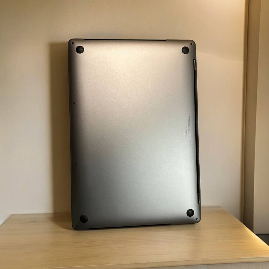 Apple MacBook Pro 16-inch `Core i9` 2.3GHz (Touchbar/2019) 16GB RAM 1TB SSD As New Condition