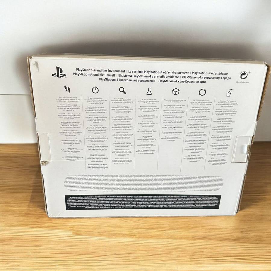 PLAYSTATION 4  SLIM 500GB WITH 8 GAMES &  2 CONTROLLERS