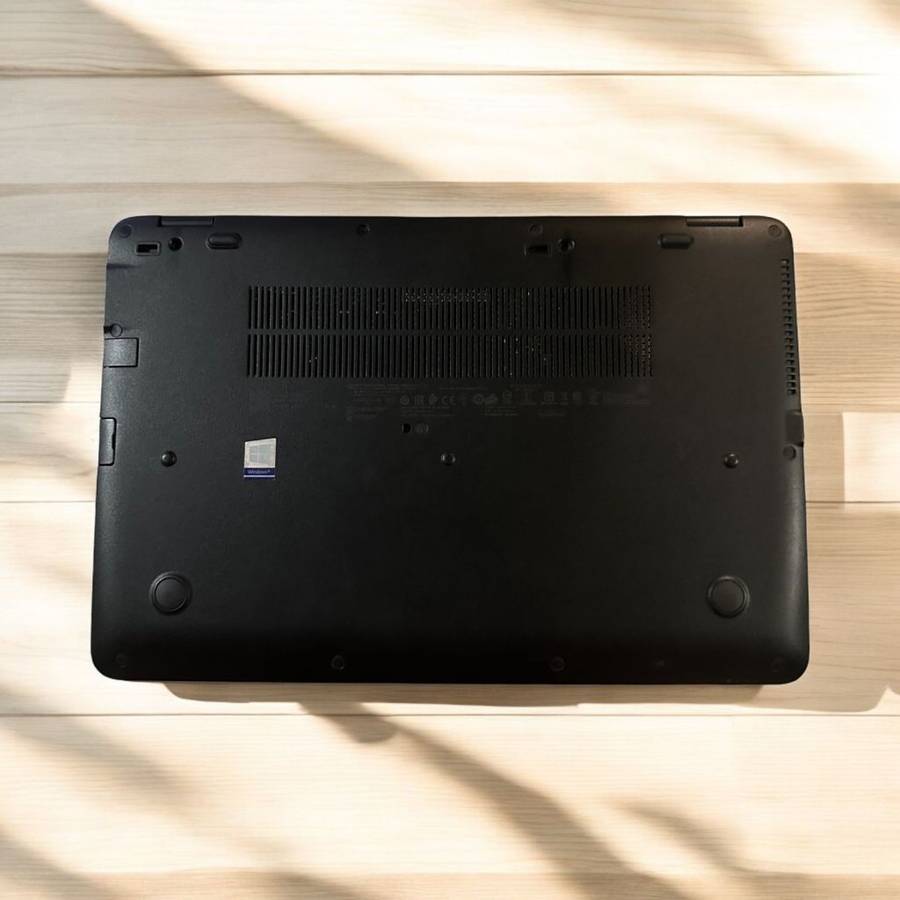 HP EliteBook 840 G3, Intel i7-6600U@2.6GHz, 8GB RAM, 256GB m.2 SSD, 15.6'' FHD Display LTE Mint