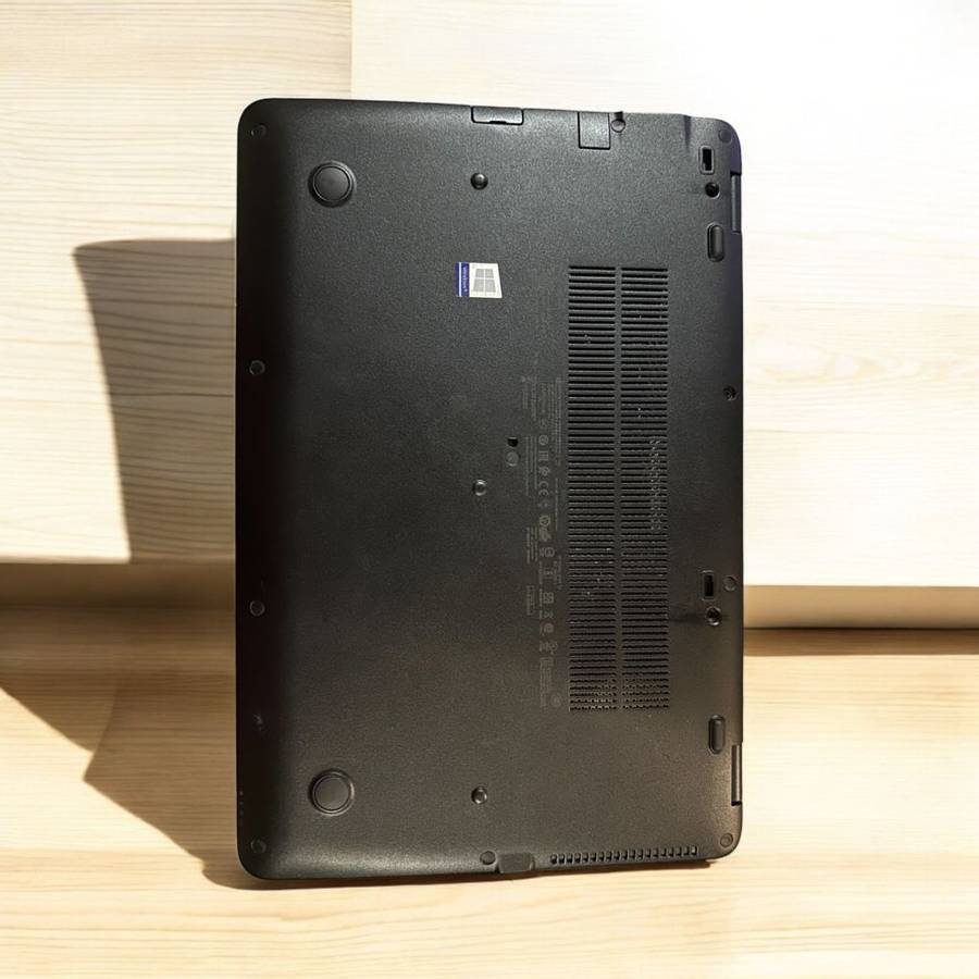 HP EliteBook 840 G3, Intel i7-6600U@2.6GHz, 8GB RAM, 256GB m.2 SSD, 15.6'' FHD Display LTE Mint