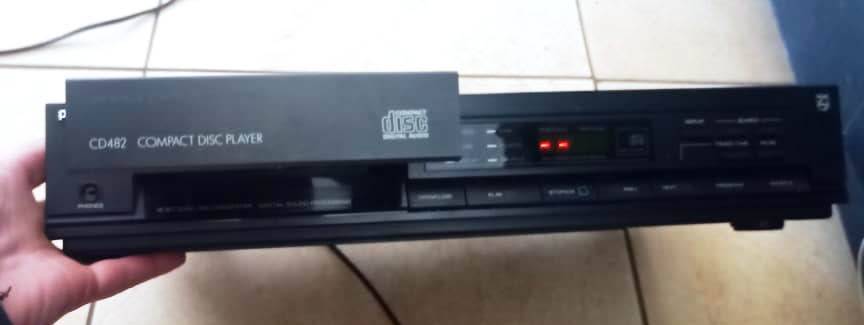 rare find philips compact disk payer