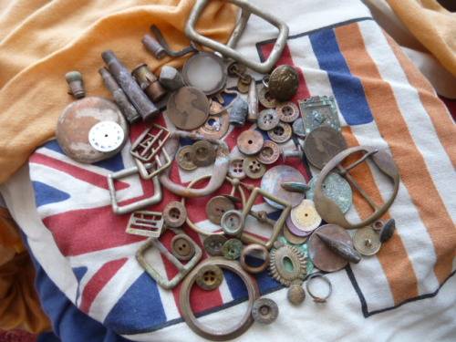 Boer War Buckles, Bullets, Buttons, Badges and other, found at Old Boer War camp site