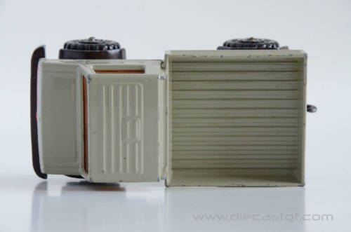 Matchbox Super Kings K-30 Mercedes Unimog and K-32 Trailer