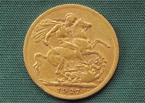 1927 SA One Pound Gold Sovereign VF+