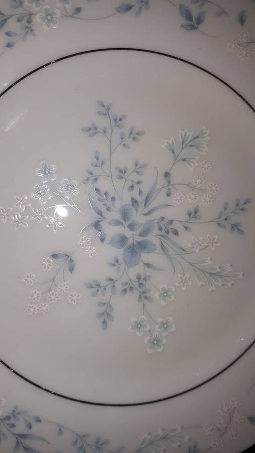 CRAZY MONDAY R1 AUCTION: VINTAGE JAPANESE NORITAKE Fine Porcelain Tea Plate (Carolyn Pattern 2693)