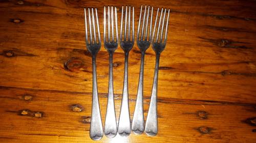 5 VINTAGE STAINLESS STEEL DOVETAIL Forks