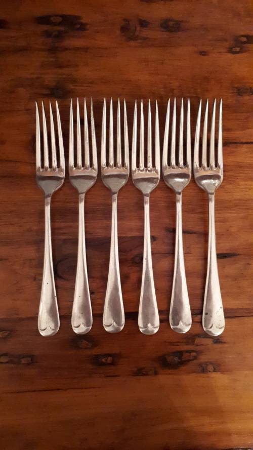 VINTAGE SET OF 6 IDENTICAL SILVER PLATED William Rodgers (Sheffield) Dinner forks