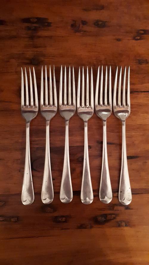 VINTAGE SET OF 6 IDENTICAL SILVER PLATED William Rodgers (Sheffield) Dinner forks
