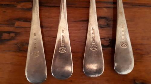 A SET OF FOUR VINTAGE SILVER PLATED Dinner Forks
