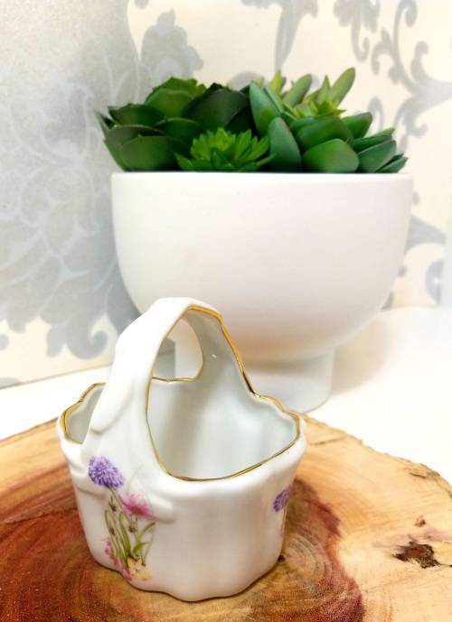 Dainty Porcelain Basket With Flower Decoration For Trinkets Or Teaspoons
