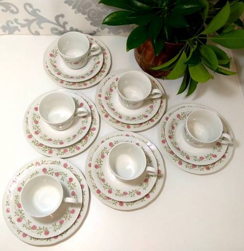 French Vintage Tea Set Of 6 Complete Mary Lou Tea Trios  Cup, Saucer & Tea Plate