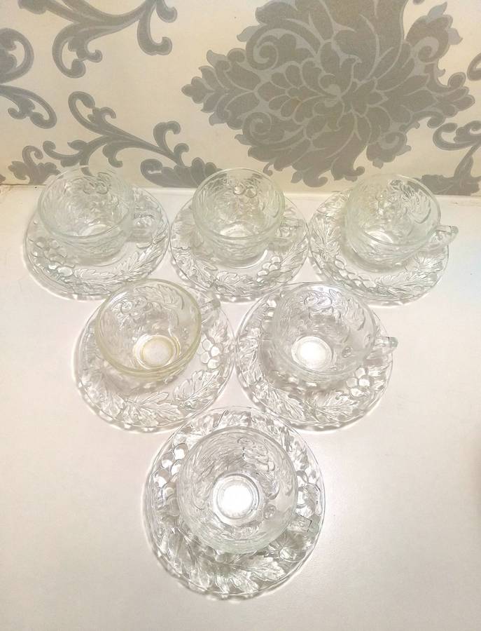 Indonesian Set Of 6 Clear Glass Duos (Cups And Saucers) With Grape And Grape Leaf Design