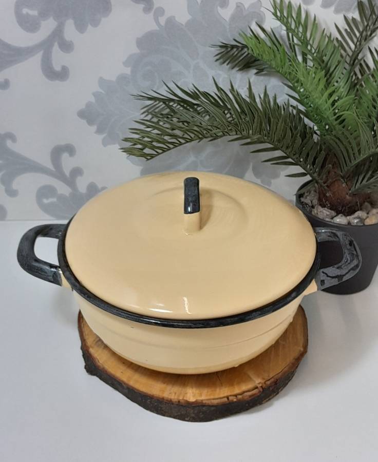 Vintage Yellow Enamel Lidded Casserole With Thick Black Rim