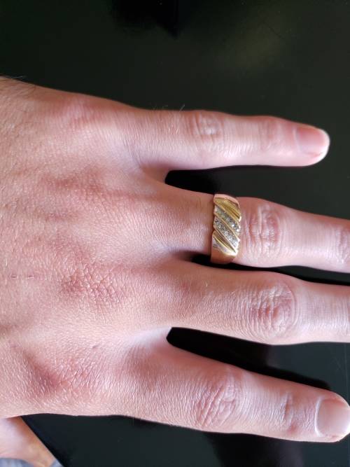 Stunning diamond rings not to be missed !!!!!