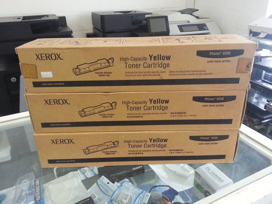 Xerox 106R01146 Yellow toner cartridge for Phaser 6350  Original