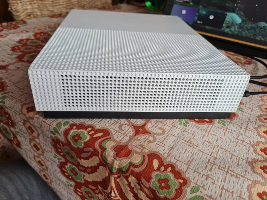 MICROSOFT XBOX ONE S, 1 TB (CONSOLE ONLY) - Fully Tested and working 100%