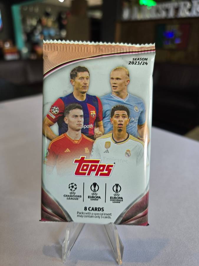2023-24 TOPPS UEFA CLUB COMPETITIONS SOCCER SEALED BOOSTER PACK