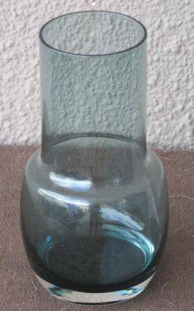 Riihimaen Lassi, Finland cased glass vase by Tamara Aladin