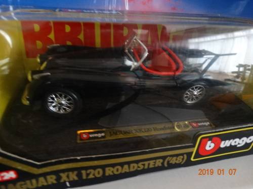 Ferrari F40 (1987)+ Lambo DIABLO + Jag XK 120 Roadster  -1:24 - Bburago  - Awesome Set Together  .