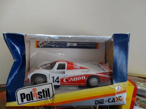 9 X1:24-Model Cars - Ferrari F40, Gemballa , Jag XK120, 3 x F1 etc etc  etc  - Awesome Set-WOW